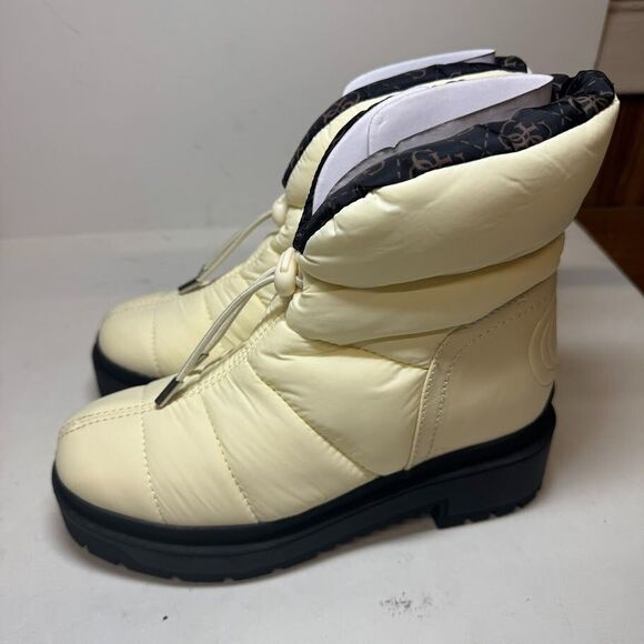 GUESS Womens 9.5 M Ivory Leeda Quilted Ankle Snow Boots NIB HZ3 - Picture 4 of 5